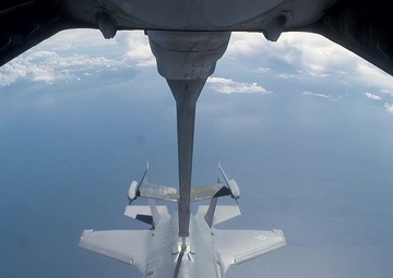 KC-10 Refuels F-35A Fighters
