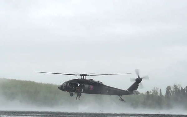 Soldiers Conduct Helocasting at JBER