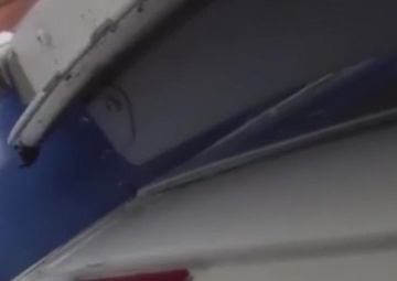 Coast Guard medevacs 2 from grounded boat off the Bolivar Penisula in Texas