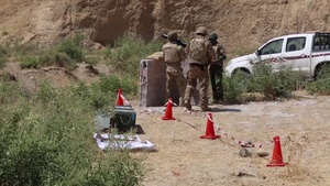 Peshmerga learn how to use panzerfaust 3