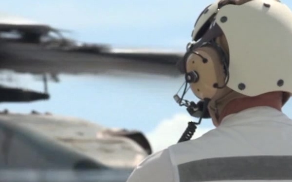 CANBERRA FLIGHT DECK OPERATIONS DURING RIMPAC 16