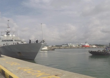 USS Fort Worth (LCS 3) departs Singapore Time Lapse