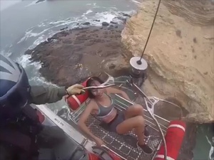 Coast Guard performs cliff rescue near Point Fermin Lighthouse