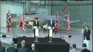 Carter, Norwegian Counterpart Hold Joint Press Briefing