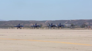 2016 MCAS Miramar Air Show: U.S. Navy Blue Angels (30 sec.)