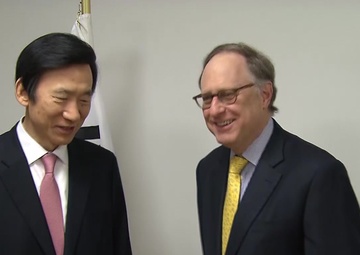 Minister of Foreign Affairs of the Republic of Korea visits NATO