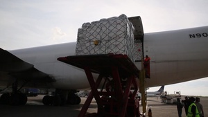 B-ROLL Service members with Joint Task Force Matthew assist in the disembarkation and inventory of incoming relief supplies