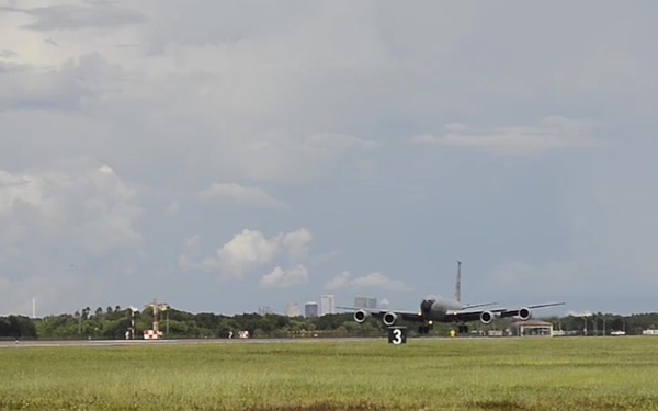 KC-135 Landing