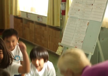 III MEF Marines Visit Chatan-Daini Kindergarten