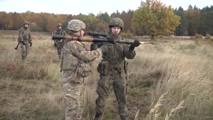 Sky Soldiers and Poles Train Anti-Tank Weapons