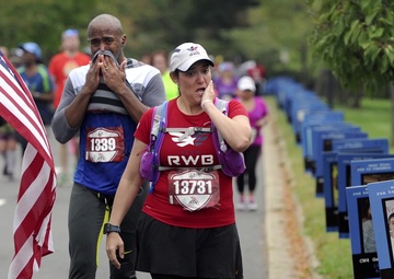 Lisa Hallett, wear blue