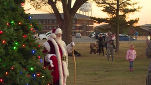 Altus Brings in the Holidays with Tree Lighting