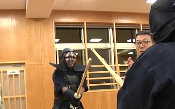 U.S. Soldiers learning sword fighting in Japan