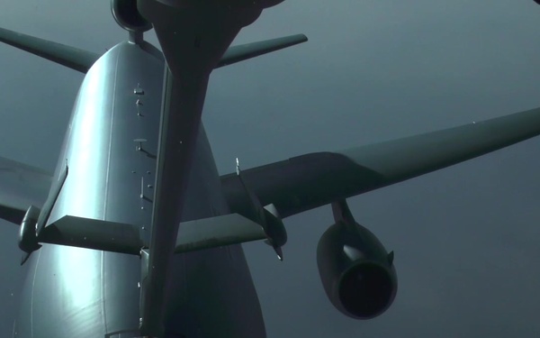 KC-10 Refuels Another KC-10 over Iraq