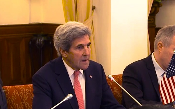 Secretary Kerry Meets Acting Foreign Minister Bui Thanh Son