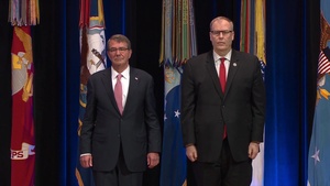 Carter Honors Deputy Defense Secretary