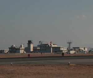 B-roll of the E-2D Advanced Hawkeye aircraft landing at MCAS Iwakuni