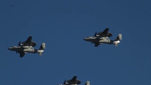 B-roll of E-2D Hawkeye’s landing at MCAS Iwakuni