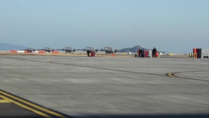 B-roll of E-2D Hawkeye’s landing at MCAS Iwakuni