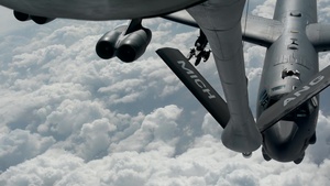 B-52 Delivers Airpower in the fight against ISIS
