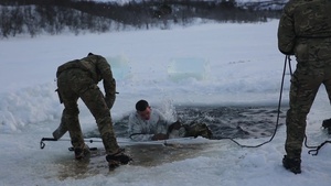 Marine Rotational Force Europe 17.1 conducts ice breaking drills