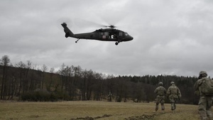 1/2CR Conducts MEDEVAC Training with UH-60