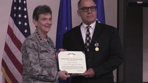 AFCEC Civilian Receives Award for Valor