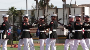 Battle Color Detachment motivates the crowds of MCAS Miramar