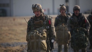 Recon Marines parachute through Republic of Korea