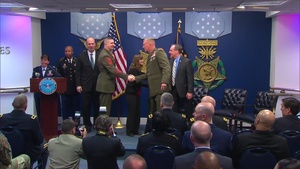 Defense Department Recognizes Outstanding Family Programs Seven Reserve Component Units Receive Awards at Pentagon Ceremony