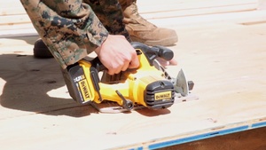 SPMAGTF-SC Marines work on engineering skills