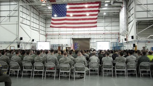 Lt Gen Clark Visits RAF Mildenhall