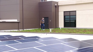 DLA Sustainable Structures: DLA Distribution's 'Green' Roof
