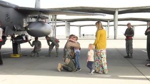 389th Gunfighters Return From Deployment