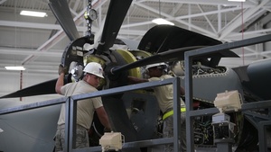 146th Maintenance Replaces C-130J Propeller