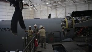146th Maintenance Replaces C-130J Propeller