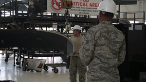 146th Maintenance Replaces C-130J Propeller