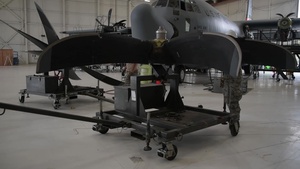 146th Maintenance Replaces C-130J Propeller