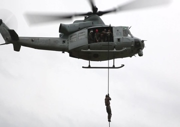 HMLA-269 assists Expeditionary Operations Training Group exercise