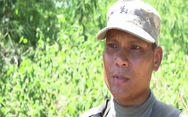 Philippine, U.S. military members learn recon techniques together