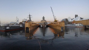 USS Montgomery Enters Dry Dock for Post Shakedown Availability, Time Lapse Video