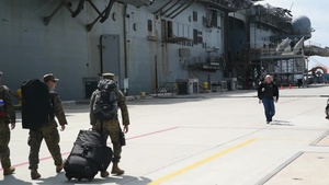 31st Marine Expeditionary Unit Marine Unload Aboard LHD 6