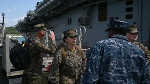 31st Marine Expeditionary Unit Marine Unload Aboard LHD 6
