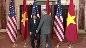 Secretary Rex Tillerson camera spray with Prime Minister of Vietnam Nguyen Xuan Phuc