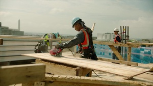 Construction B-Roll: Cutting Plywood