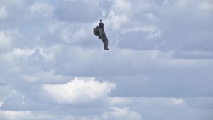 SDARNG Aviation Teams and 200th Engineers Conduct Collaborative Training (No Titles)