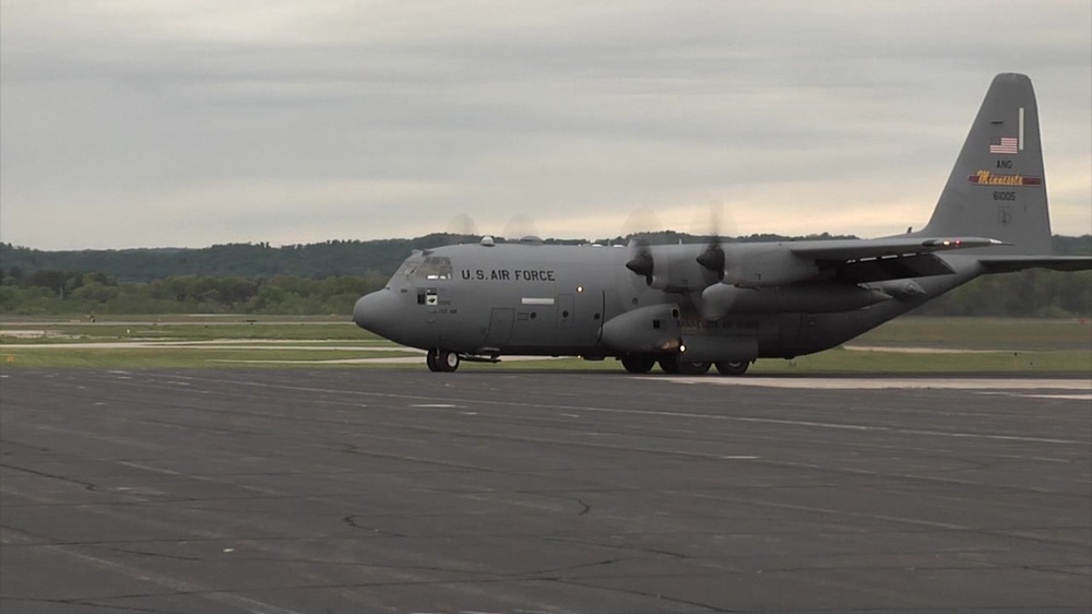 DVIDS - Video - C130 at Fort McCoy Airfield