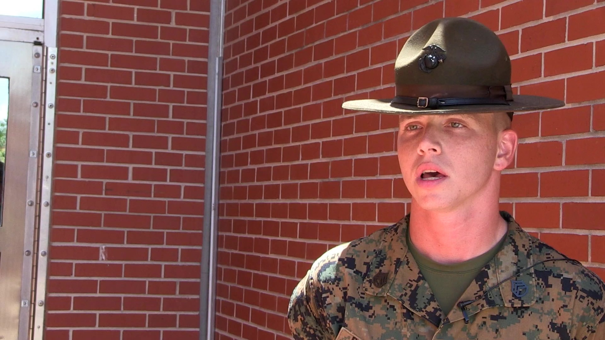 DVIDS - Images - OCS Alpha Company Haircuts [Image 4 of 5], image size:2000x1125