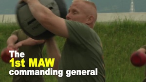 1st Marine Aircraft Wing Commanding General exercises with Marines