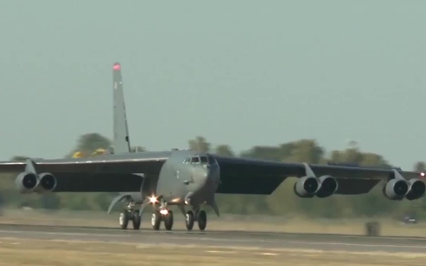 B-52 Stratofortress landing